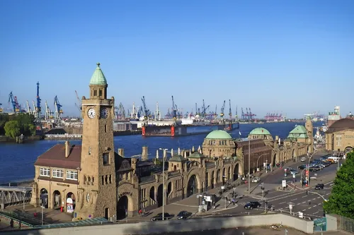 Landungsbrücken in Hamburg, Deutschland