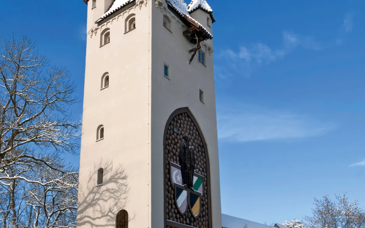 Ostfassade des Fünfknopfturms