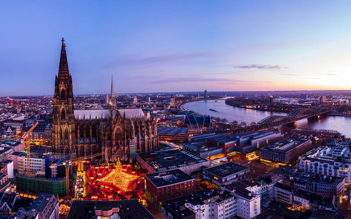 Weihnachtsmarkt am Kölner Dom