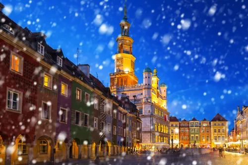 Altstadt von Posen in einer kalten Winternacht