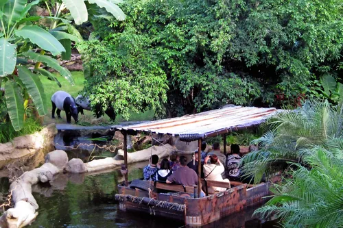 Leipzig Zoo: Bootsfahrt auf dem Urwaldfluss Gamanil