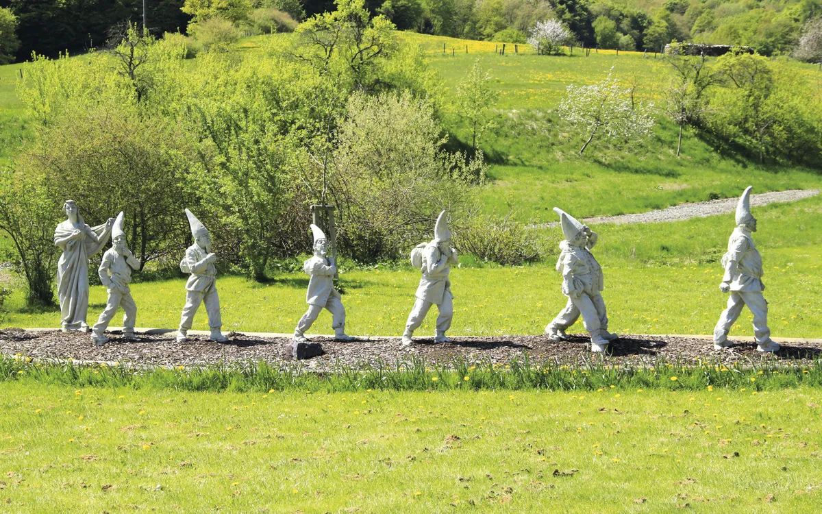 Schneewittchen-Skulptur in Bergfreiheit
