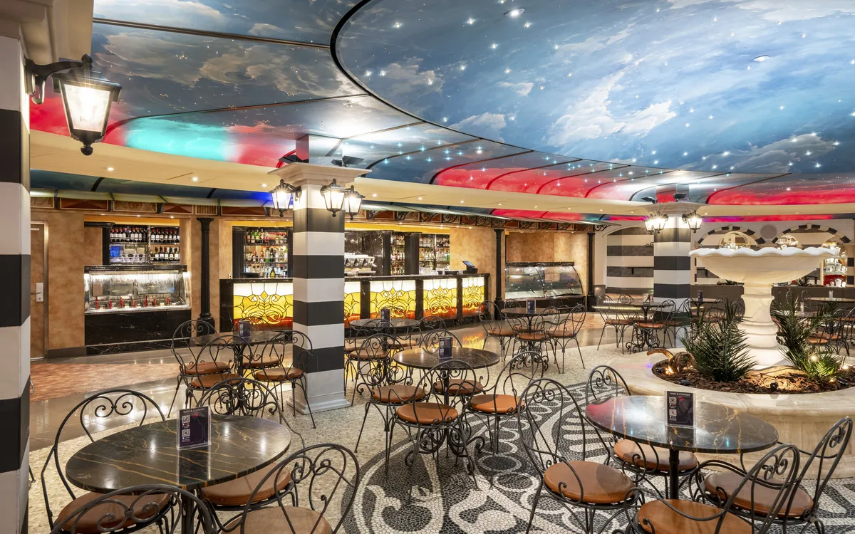 MSC Fantasia Piazza San Giorgio