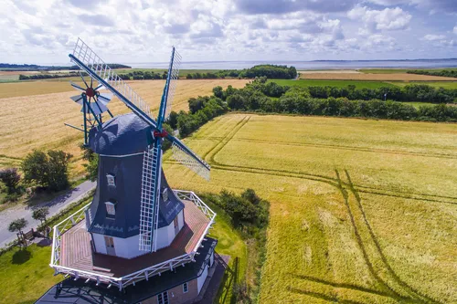 Windmühle von Borgsum auf der Insel Föhr