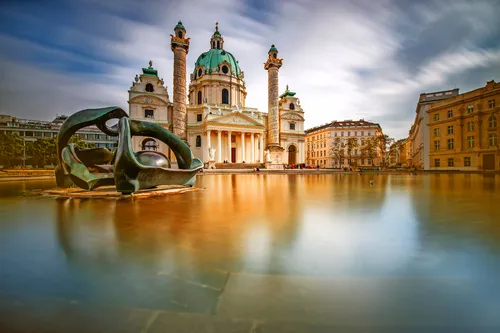 Wiener Karlskirche am Karlsplatz