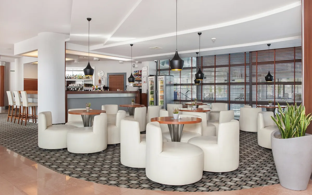 Kolberg Ikar Plaza Lobby