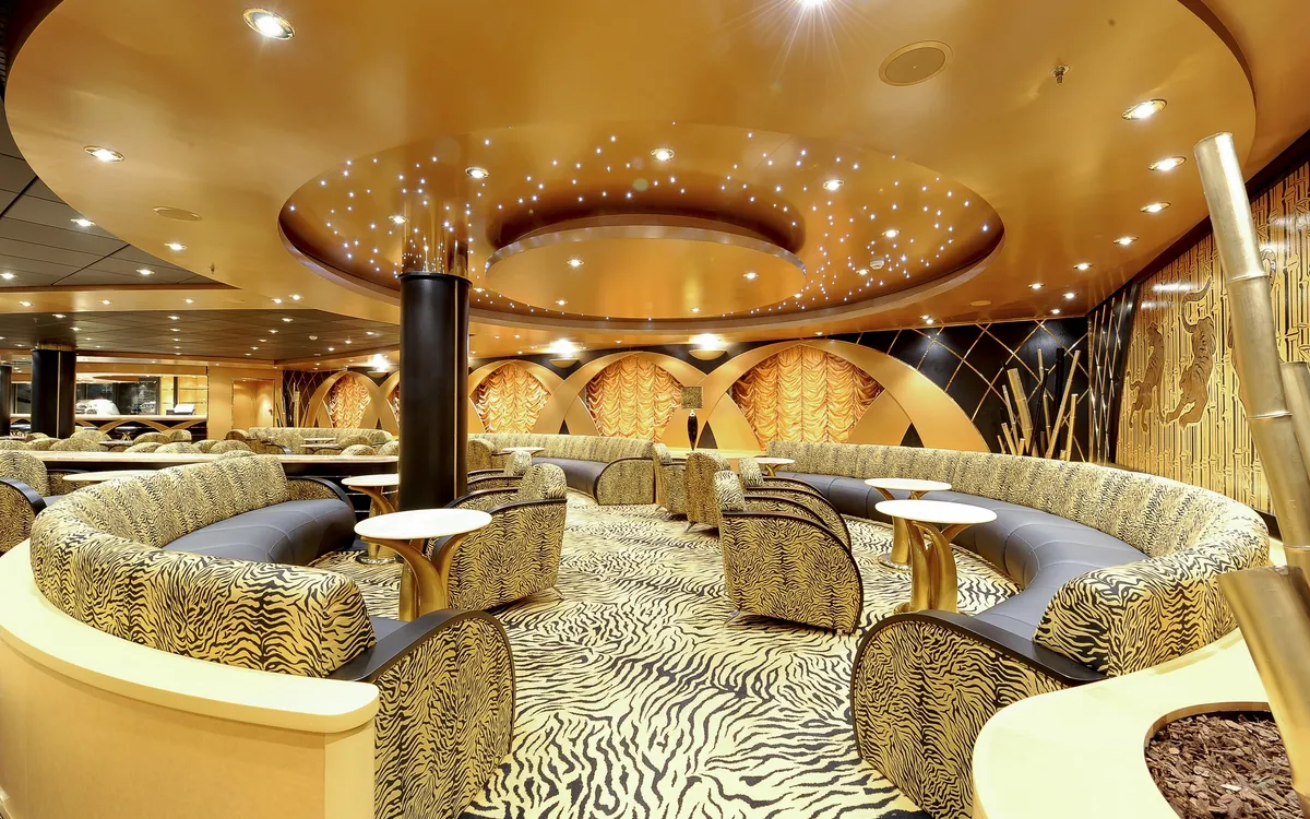 MSC Magnifica Tigerbar